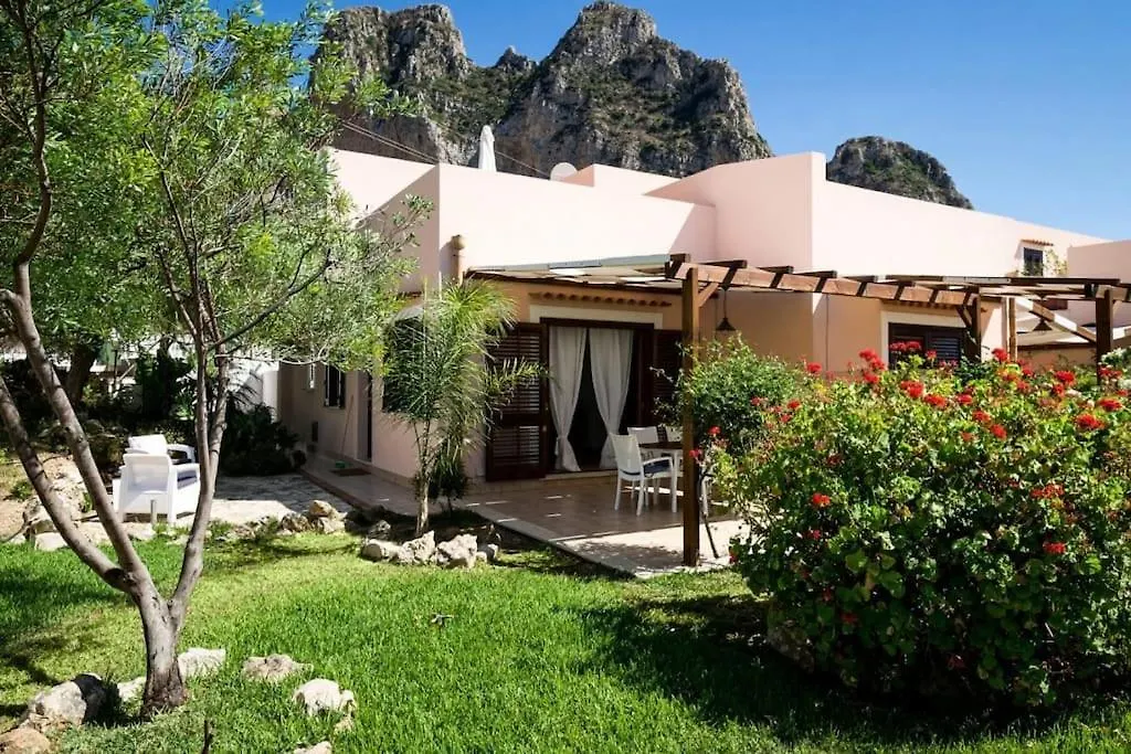 Villa Levante Macari 0*,