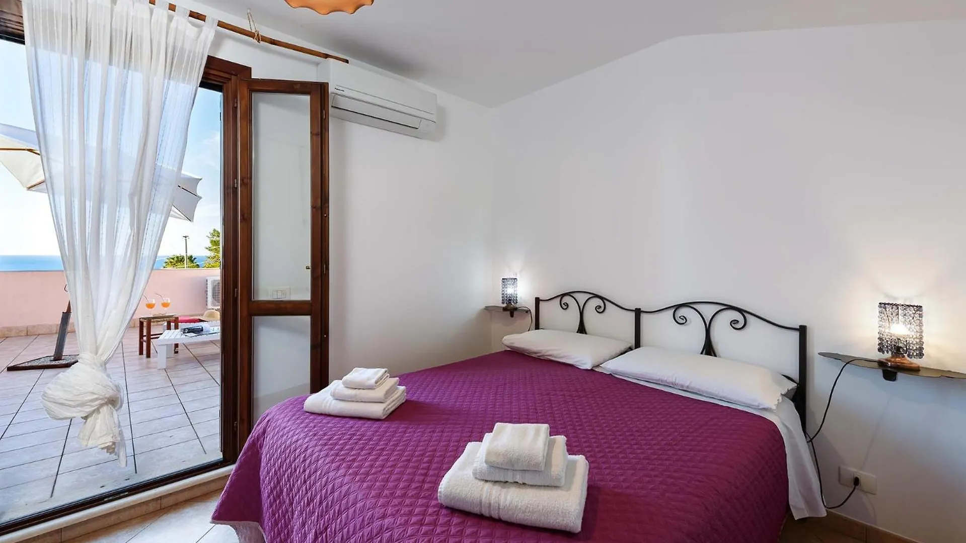 Villa Levante Macari 0*,  Italy