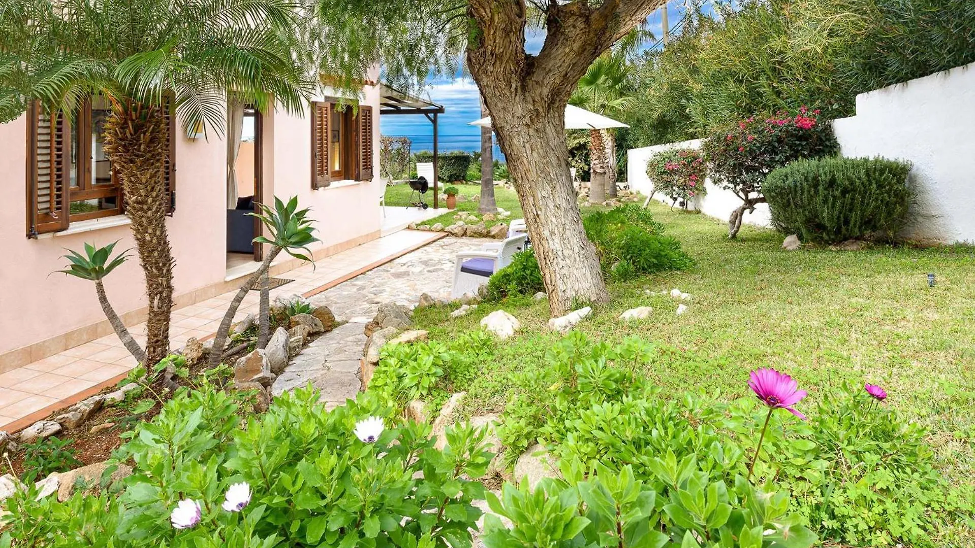 Villa Levante Macari Holiday home